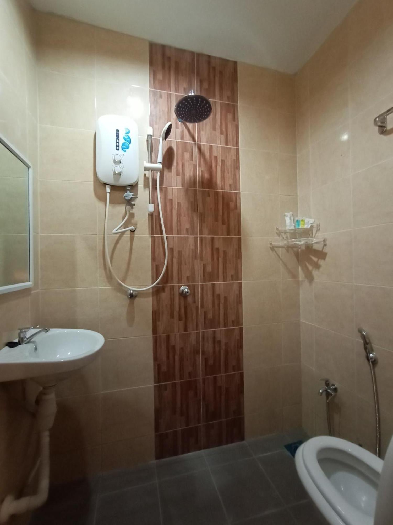 Dane & Shue Hotel Kok Lanas Kampong Kok Lanas Dış mekan fotoğraf